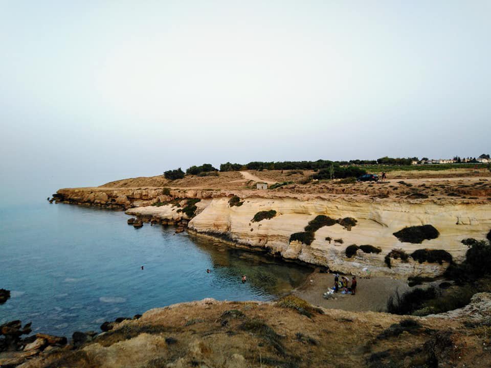pezounospelioi beach christalla georgiou
