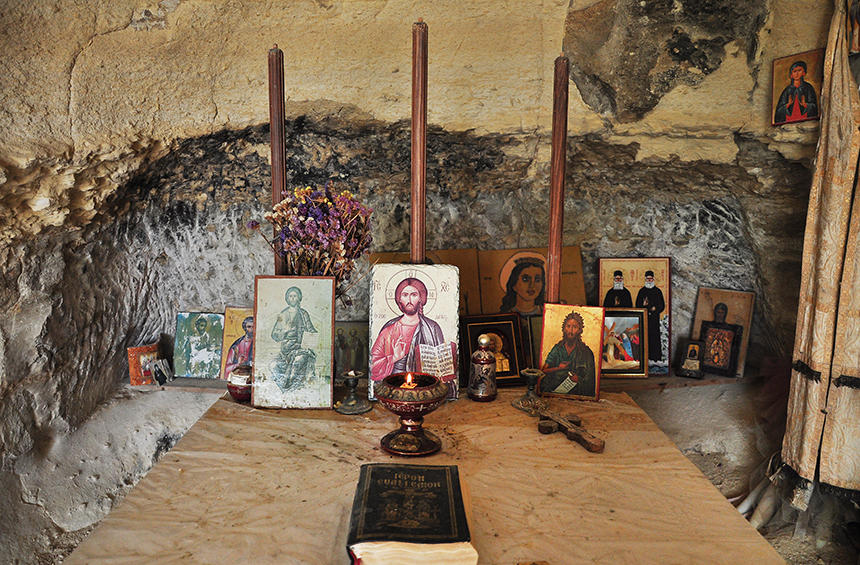 Cave of Saint Barnabas allab2