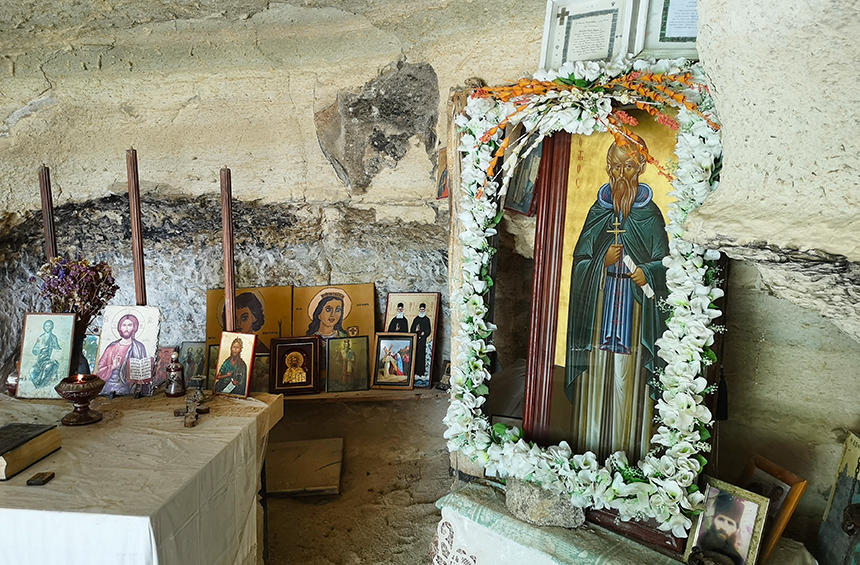 Cave of Saint Barnabas allab5
