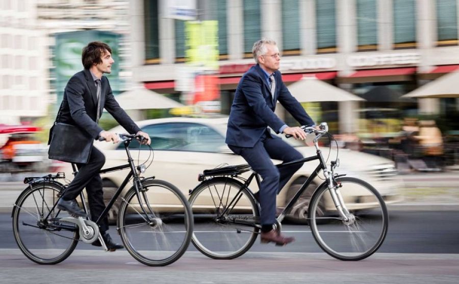 Парламент примет закон о велосипедистах